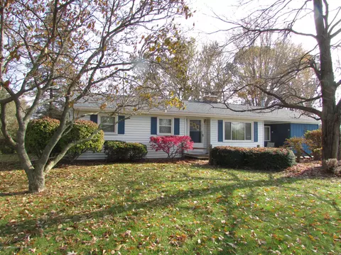 207 S Walnut Ct, Mason, MI 48854 photo 1
