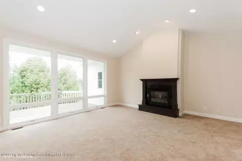 12780 Paradise Dr, Dewitt, MI 48820 photo 7