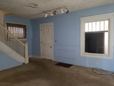 701 Baker St, Lansing, MI 48910 photo 2