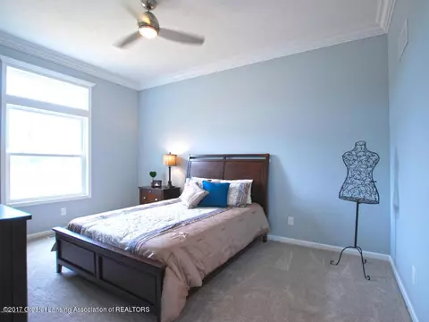 5282 E Hawk Hollow Dr, Bath, MI 48808 photo 8