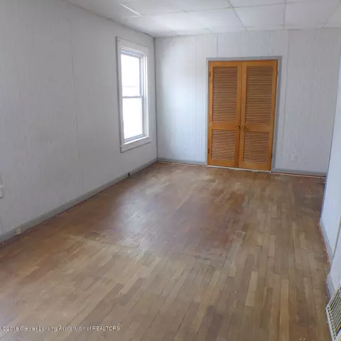 226 E Cherry St, Mason, MI 48854 photo 12