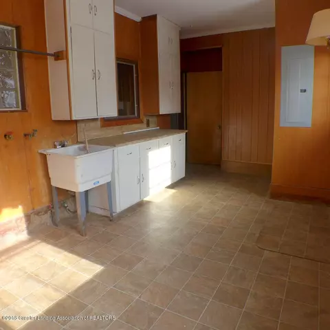 226 E Cherry St, Mason, MI 48854 photo 15