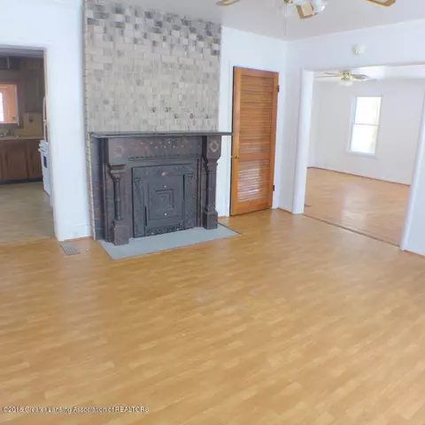 226 E Cherry St, Mason, MI 48854 photo 7