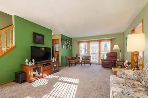 13506 Jennifer Dr, Perry, MI 48872 photo 3
