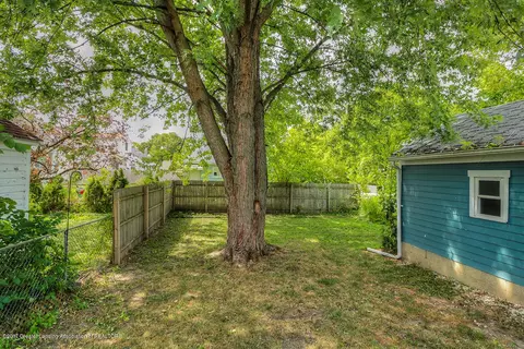 2116 Lyons Ave, Lansing, MI 48910 photo 13