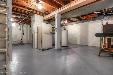 2116 Lyons Ave, Lansing, MI 48910 photo 10