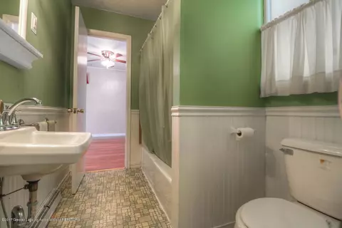2116 Lyons Ave, Lansing, MI 48910 photo 6