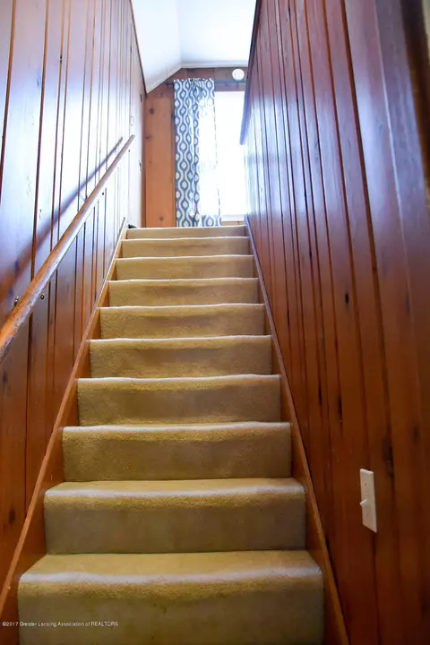 547 E Holmes Rd, Lansing, MI 48910 photo 20