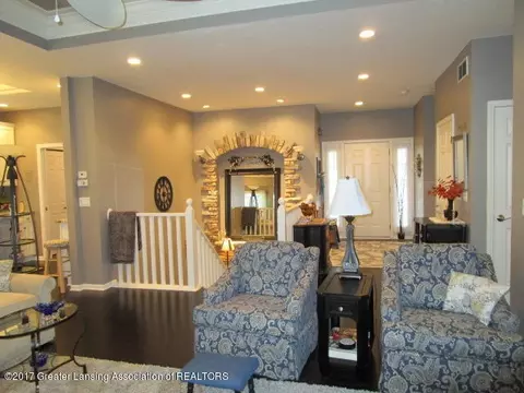 13617 Pearwood Dr, Dewitt, MI 48820 photo 3