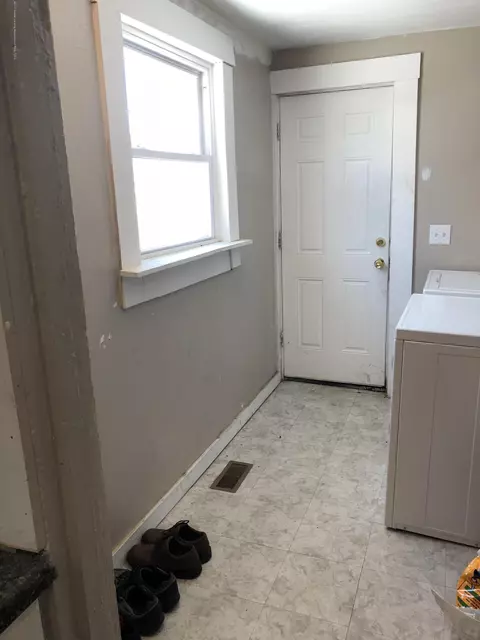 215 E North St, Lansing, MI 48906 photo 14