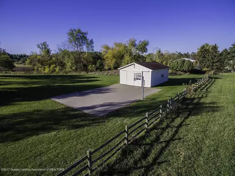 850 Gulick Rd, Haslett, MI 48840 photo 3