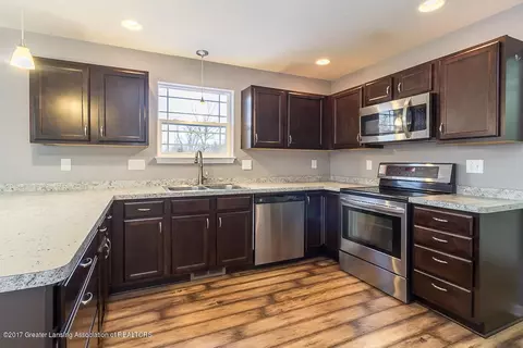 6790 Thunder Ln, Lansing, MI 48906 photo 6
