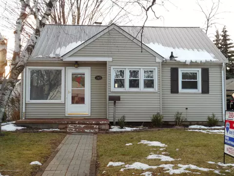 745 Fitting Ave, Lansing, MI 48917 photo 1