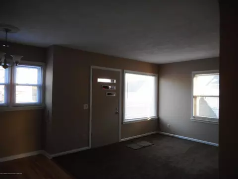 745 Fitting Ave, Lansing, MI 48917 photo 8