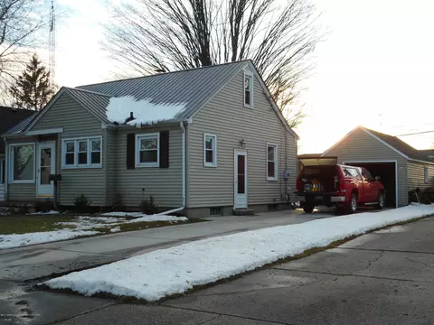 745 Fitting Ave, Lansing, MI 48917 photo 3