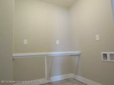 13579 Acacia Ln, Dewitt, MI 48820 photo 11