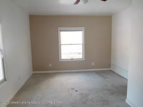 409 E Williams St, Owosso, MI 48867 photo 11