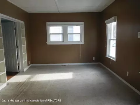 409 E Williams St, Owosso, MI 48867 photo 6