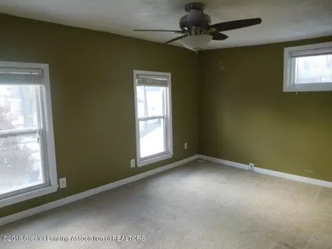 409 E Williams St, Owosso, MI 48867 photo 8