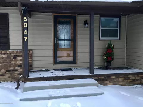 5847 Bois Ile Dr, Haslett, MI 48840 photo 2