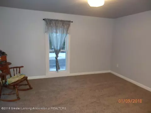 332 E First St, Perry, MI 48872 photo 15