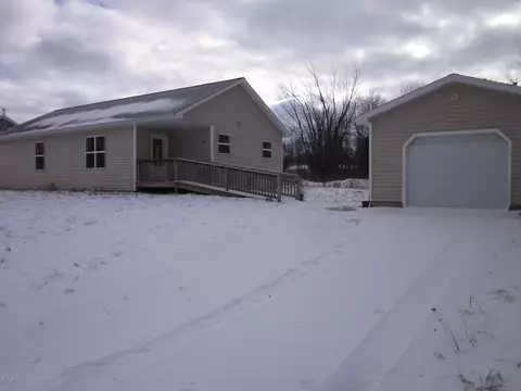 2110 Wayne St, Lansing, MI 48910 photo 1