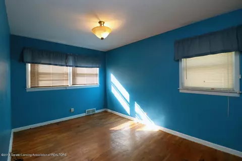 920 Pendleton Dr, Lansing, MI 48917 photo 8