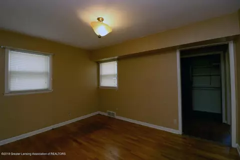 920 Pendleton Dr, Lansing, MI 48917 photo 6