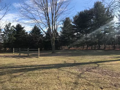 4272 Ballantine Rd, Dewitt, MI 48820 photo 2