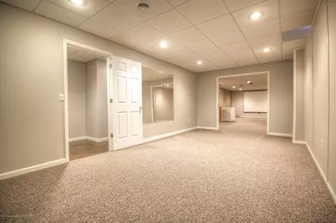 1584 Downing St, Haslett, MI 48840 photo 22