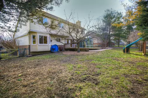 1584 Downing St, Haslett, MI 48840 photo 3