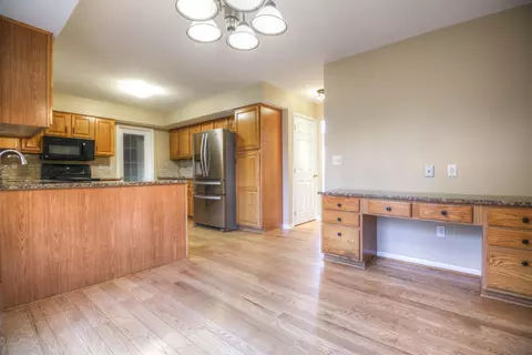 1584 Downing St, Haslett, MI 48840 photo 6