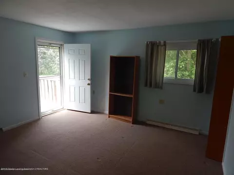 220 S Williams, Perry, MI 48872 photo 13