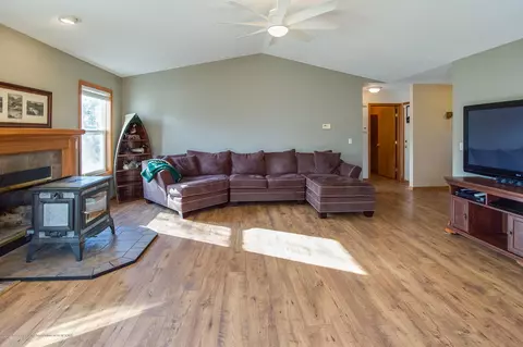11382 Risner Ln, Eaton Rapids, MI 48827 photo 9