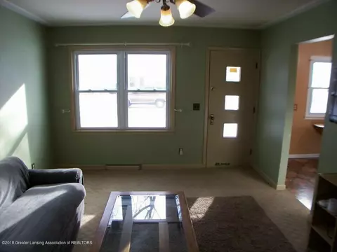 711 E Willard Ave, Lansing, MI 48910 photo 5