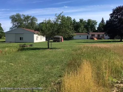 7201 Howe Rd, Bath, MI 48808 photo 5