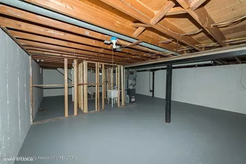 5010 Kessler Dr, Lansing, MI 48910 photo 13