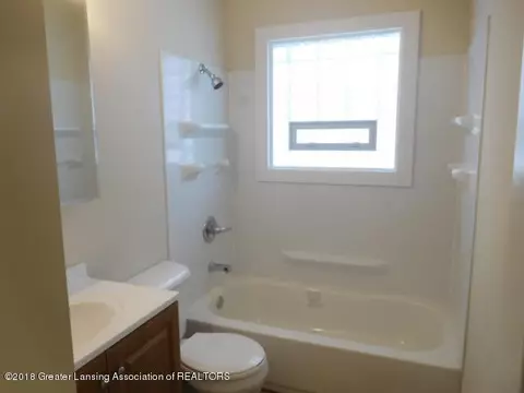 5010 Kessler Dr, Lansing, MI 48910 photo 6