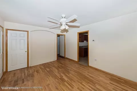 5010 Kessler Dr, Lansing, MI 48910 photo 5