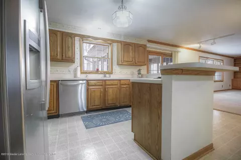 3894 White Pine Dr, Dewitt, MI 48820 photo 6