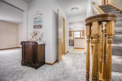3894 White Pine Dr, Dewitt, MI 48820 photo 3