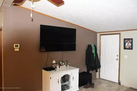 9230 Benn Rd, Parma, MI 49269 photo 12