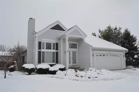 12734 Ontonagon Dr, Dewitt, MI 48820 photo 1