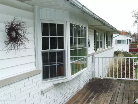 2536 Pine Tree Rd, Holt, MI 48842 photo 4
