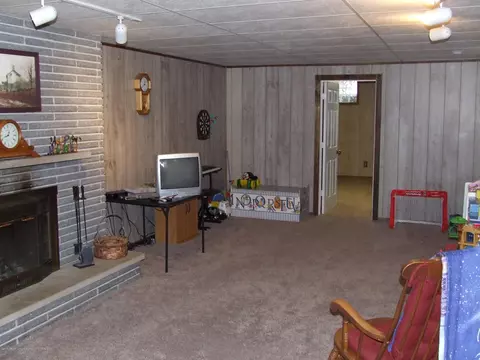 2536 Pine Tree Rd, Holt, MI 48842 photo 25