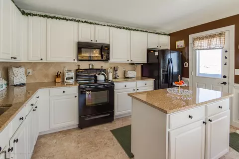 337 Redcedar Ln, Mason, MI 48854 photo 19