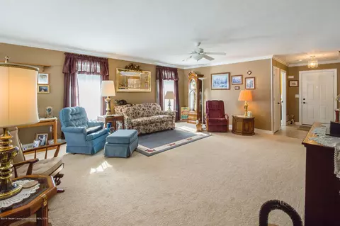 337 Redcedar Ln, Mason, MI 48854 photo 8