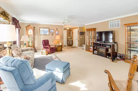 337 Redcedar Ln, Mason, MI 48854 photo 7
