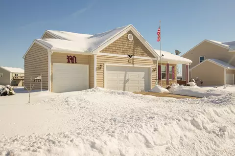 337 Redcedar Ln, Mason, MI 48854 photo 2