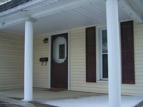 218 E Hamlin St, Eaton Rapids, MI 48827 photo 6
